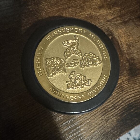 Vintage CHL Hockey Puck  Bossier Shreveport Mudbugs Riverkings Brahmas Official - Picture 10 of 14